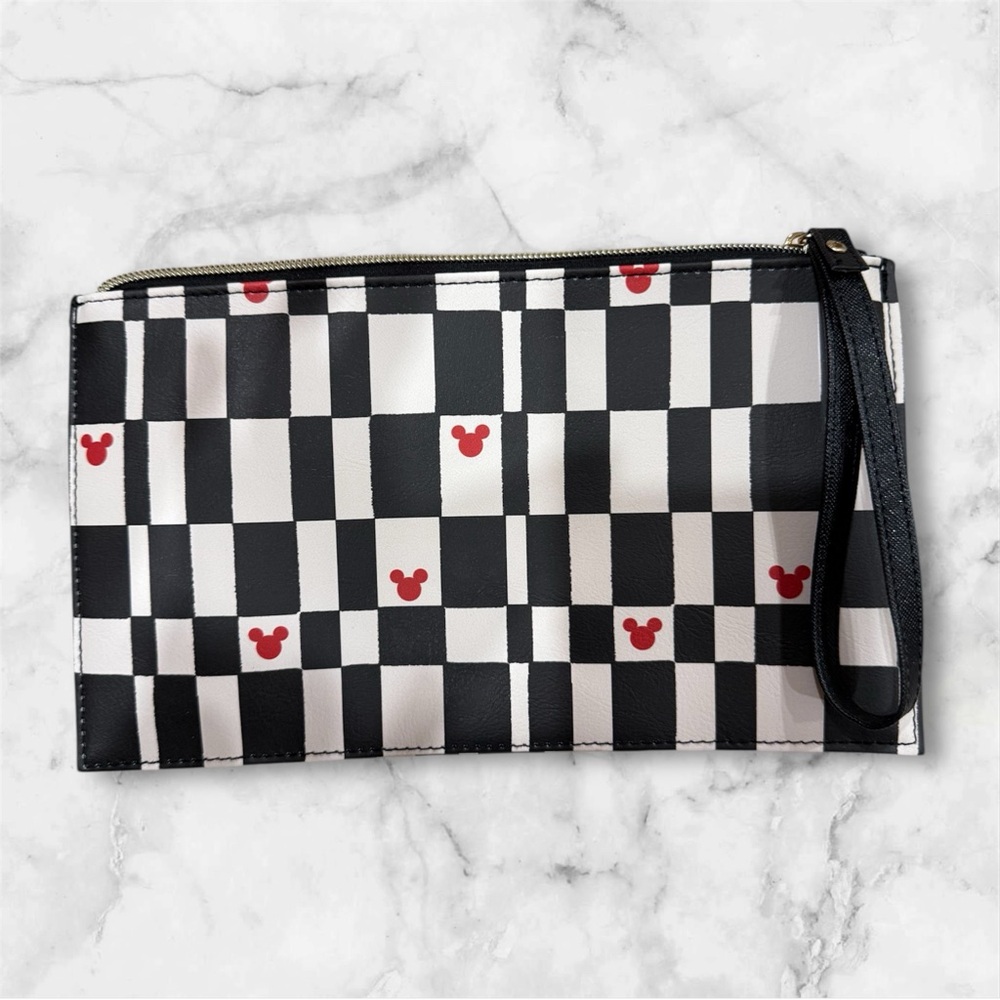 Disney Mickey Mouse 4-in-1 Pouch! - Picture 5 of 6
